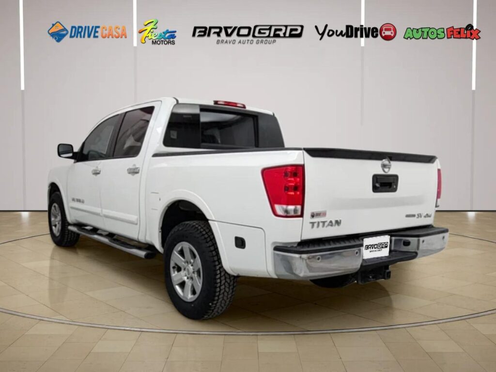 2015 Nissan Titan SV