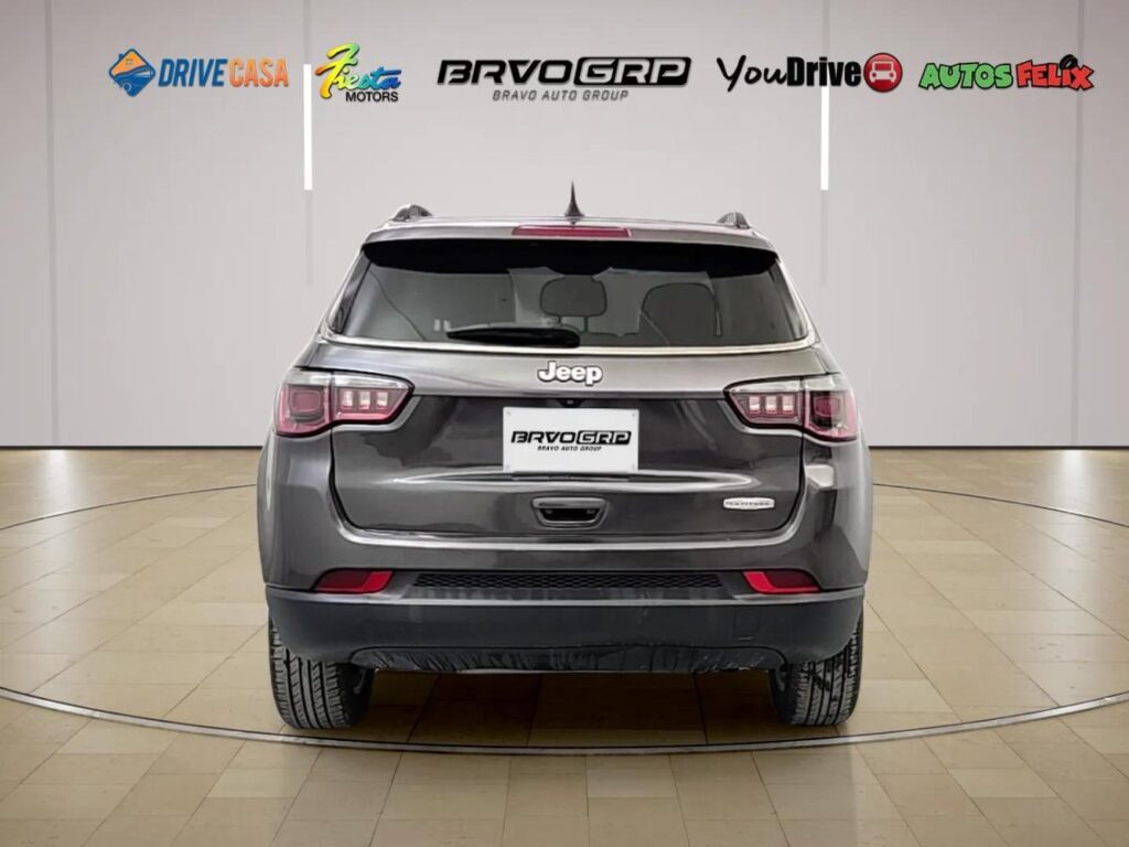 2018 Jeep Compass Latitude FWD