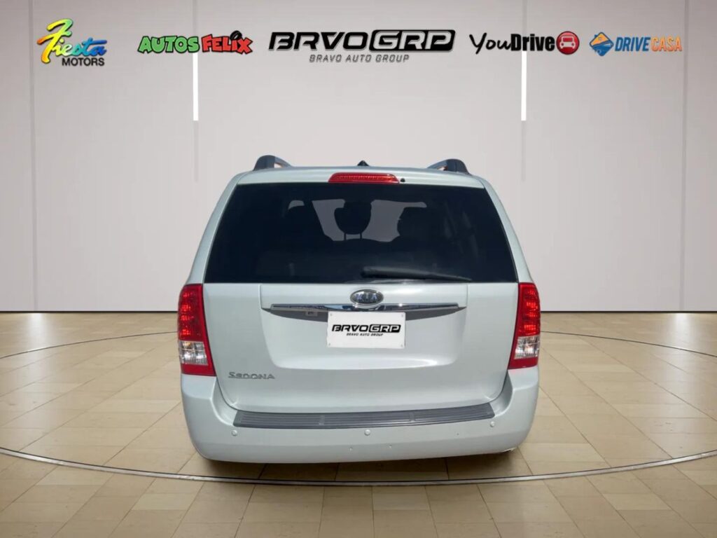 2012 Kia Sedona LX LWB