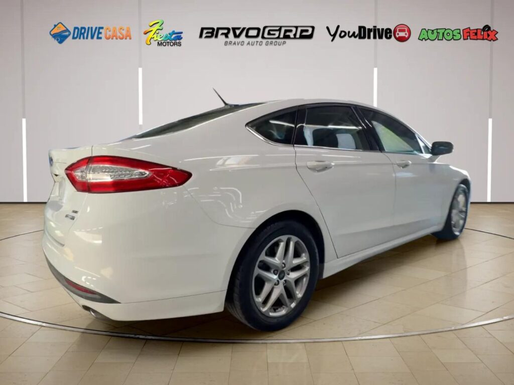 2015 Ford Fusion SE
