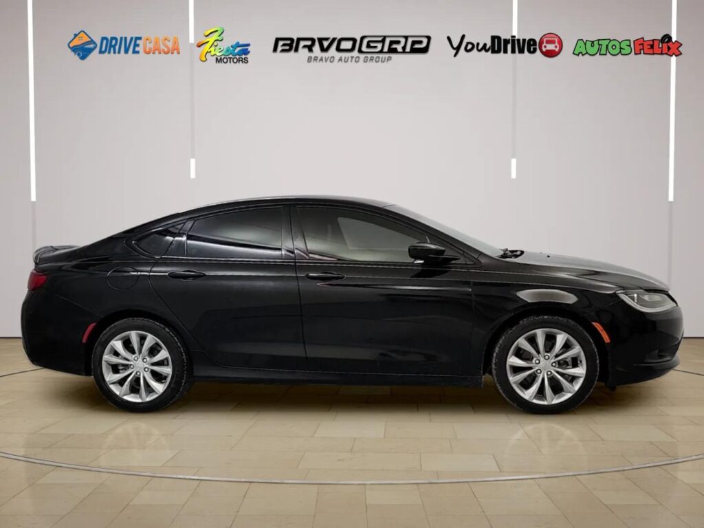 2016 Chrysler 200 S