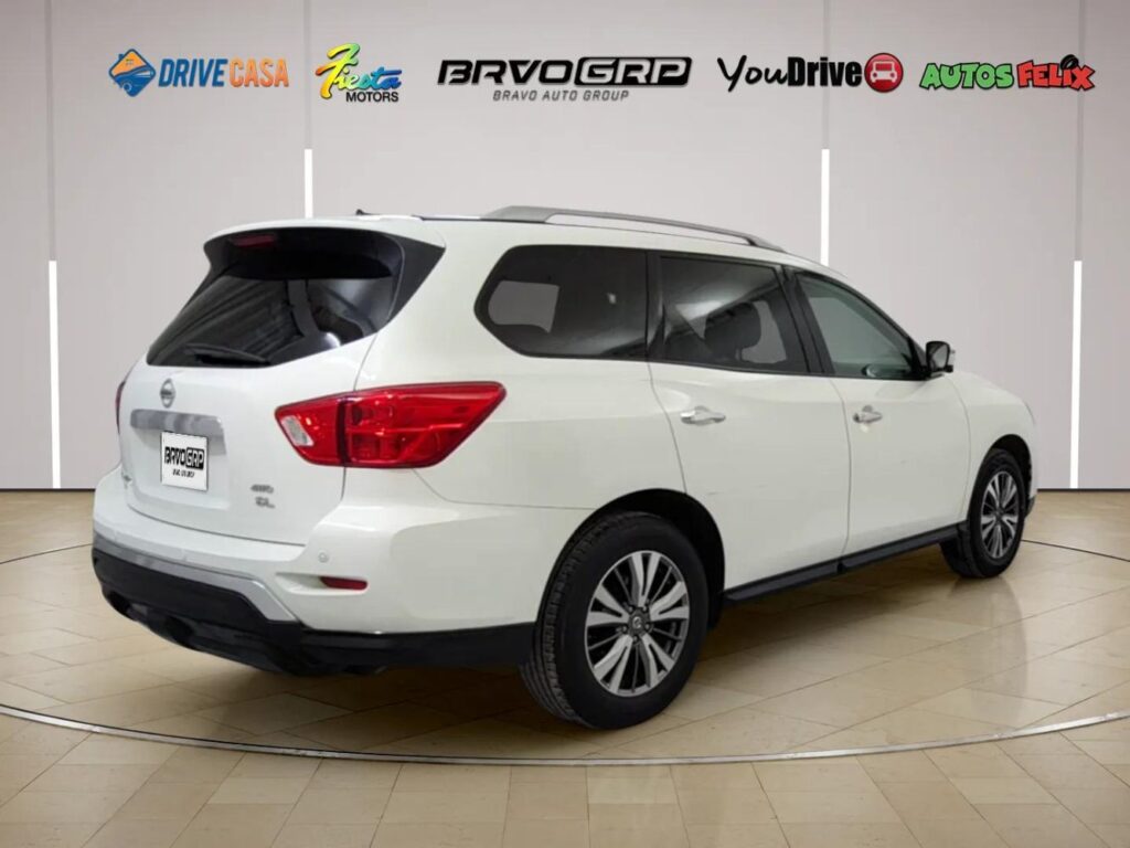 2018 Nissan Pathfinder SL 4WD