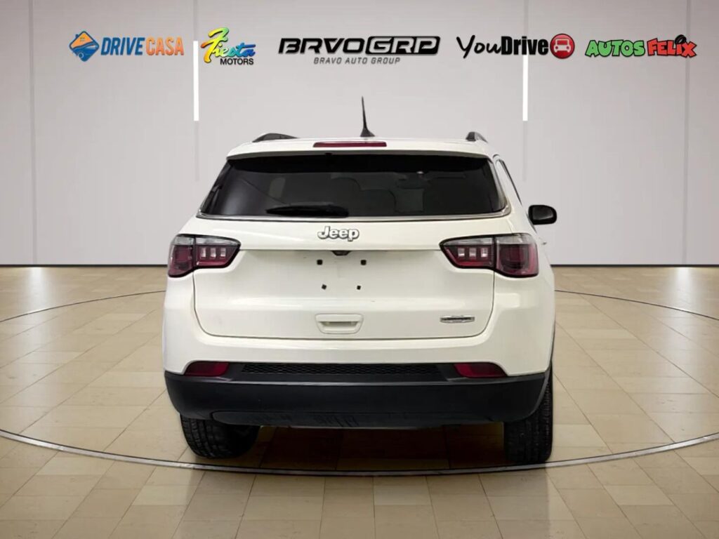 2018 Jeep Compass Latitude FWD