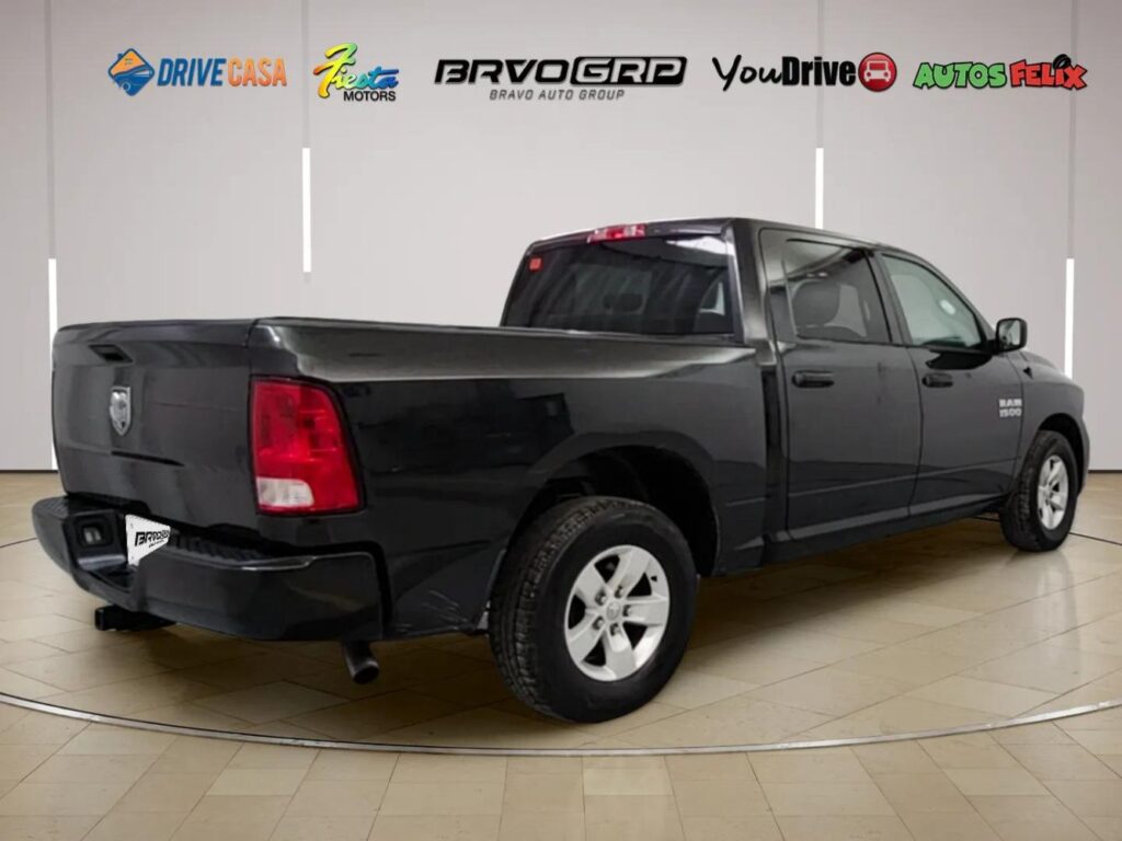 2017 Ram 1500 Express Crew Cab 4x2 5'7 Box
