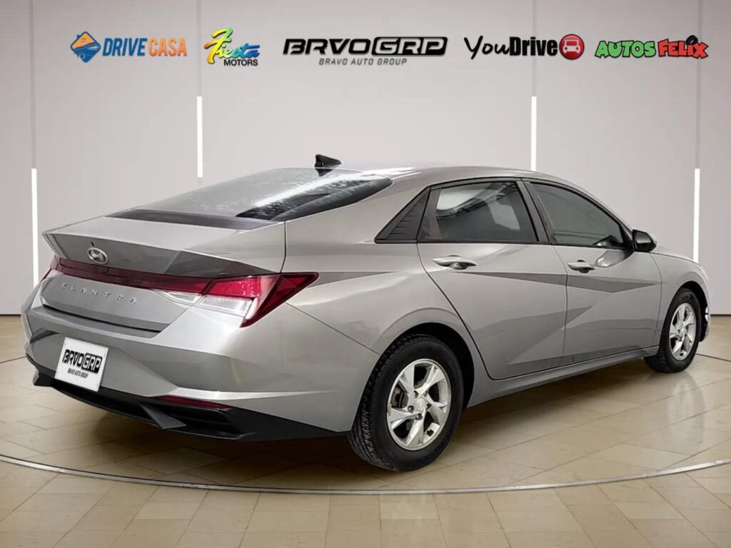 2021 Hyundai Elantra SE