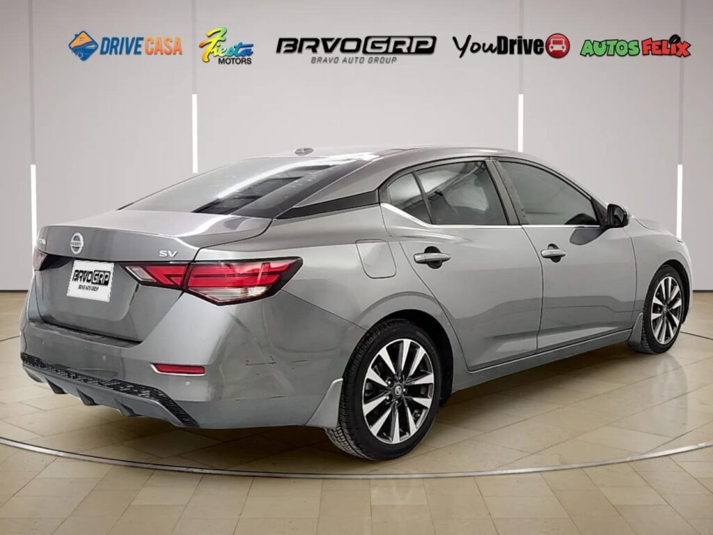 2021 Nissan Sentra SV Xtronic CVT