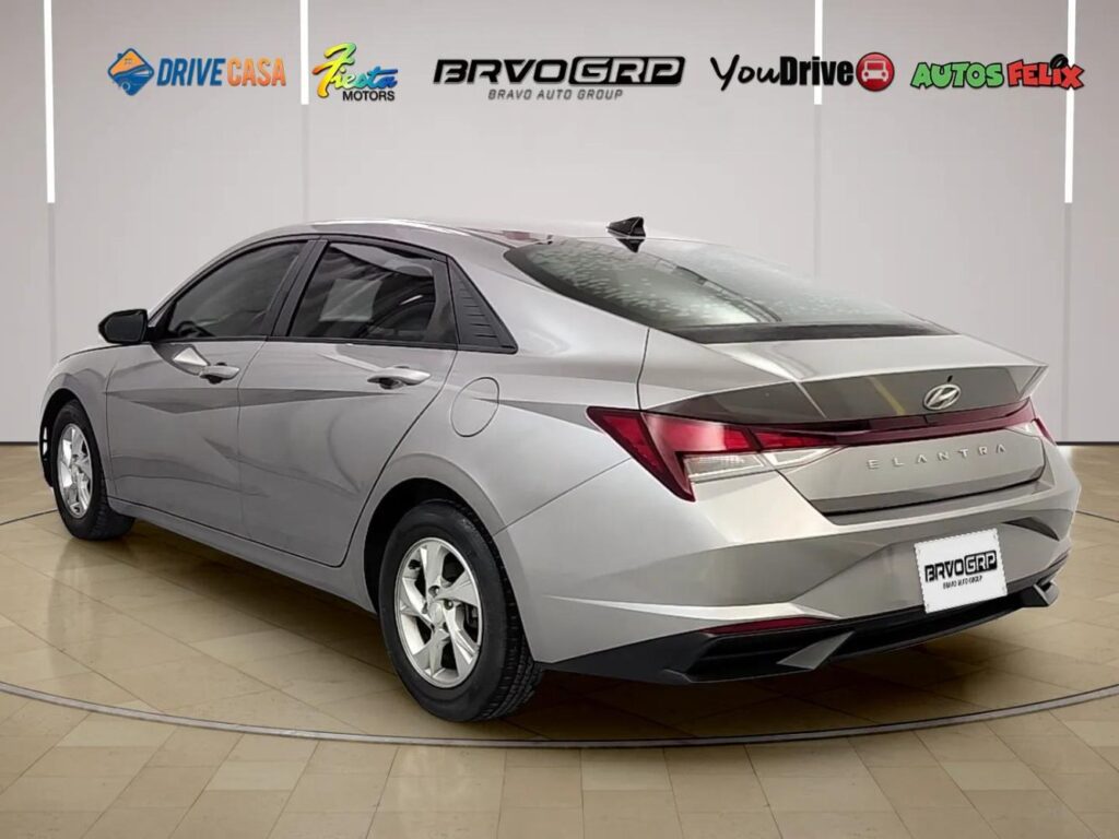 2021 Hyundai Elantra SE