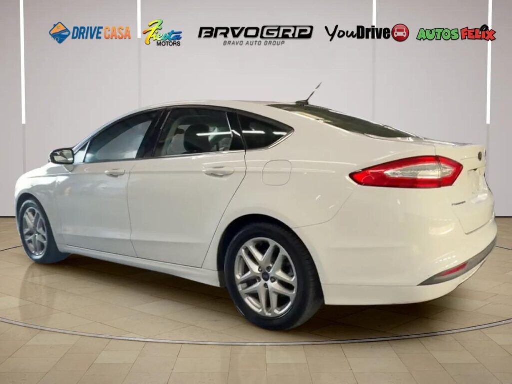 2015 Ford Fusion SE
