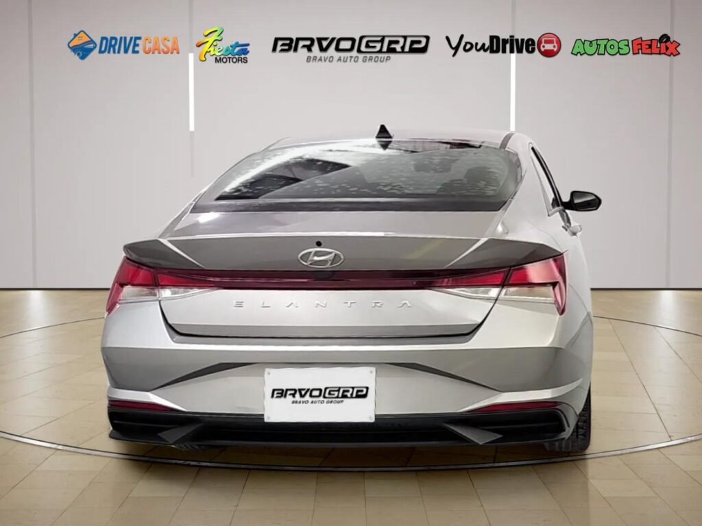 2021 Hyundai Elantra SE