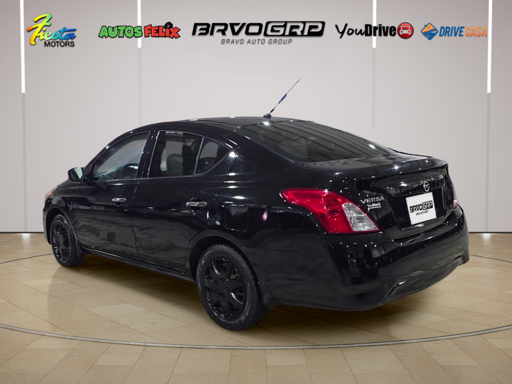 2018 Nissan Versa 1.6 SV Sedan