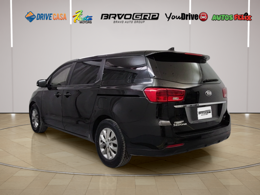 2021 Kia Sedona LX